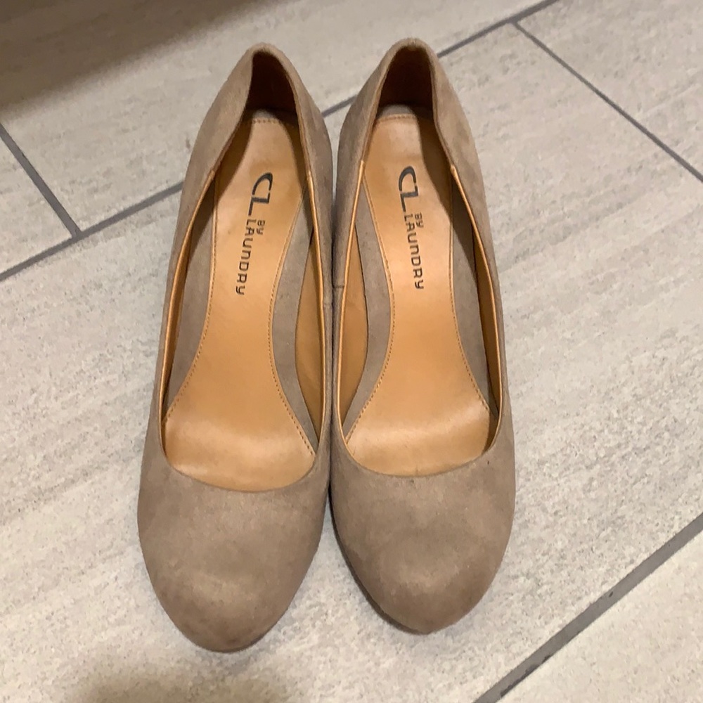 Tan wedges